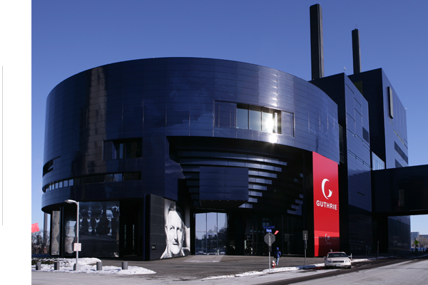 <br /><br /><em>the guthrie theater    </em>::<em>   a world renowned center for performance</em>